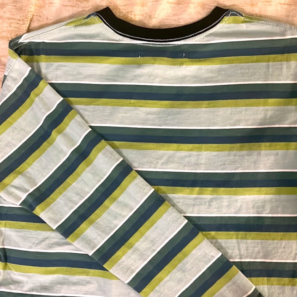 Zumiez Samii Ryan Butterfly long sleeve - Picture 2 of 2